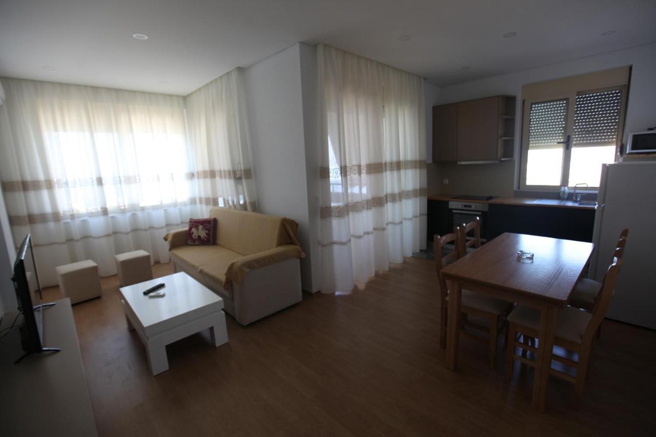 Mane Apartments Sarandë エクステリア 写真